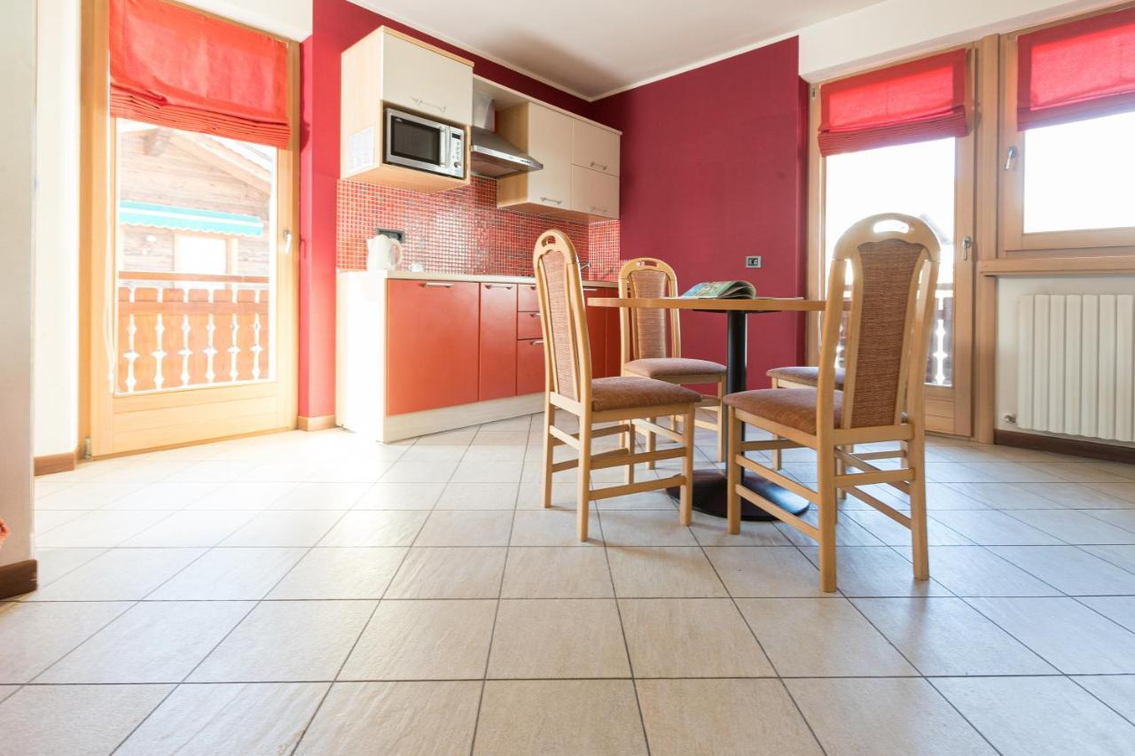 Chalet Kiara - Appartamenti Abar Ливиньо Екстериор снимка