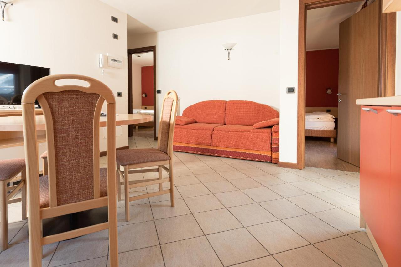Chalet Kiara - Appartamenti Abar Ливиньо Екстериор снимка